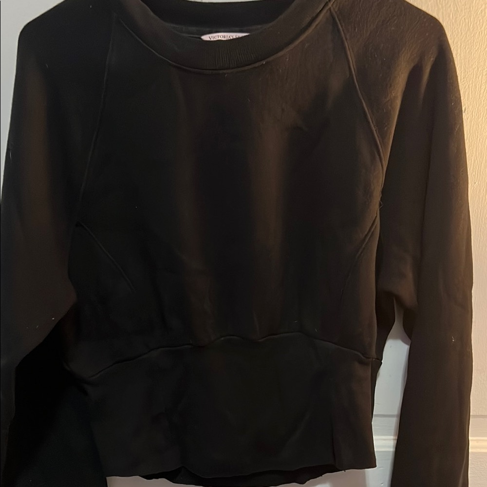 Black Long Sleeve Sweatshirt